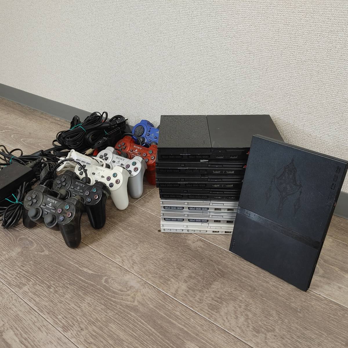 お得，100%新品 1円スタート SONY プレイステーション2 薄型 本体 8台 コントローラー 等 まとめて SCPH-70000/75000/90000 動作未確認 ジャンク NS(本体)｜売買されたオークション情報、yahooの商品情報をアーカイブ 本体、アクセサリー