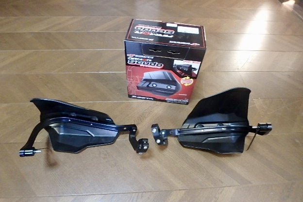 CRF250ラリー MD47 用 ZETAアドベンチャーアーマーハンドガード+ 