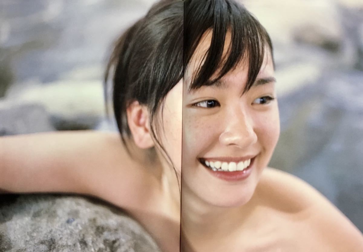 □ 新垣結衣 写真集 まっしろ 美乳 美女 セクシー 美尻 スレンダー 美脚 送料210(新垣結衣)｜売買されたオークション情報、ヤフオク!  の商品情報をアーカイブ公開 - オークファン（aucfan.com）
