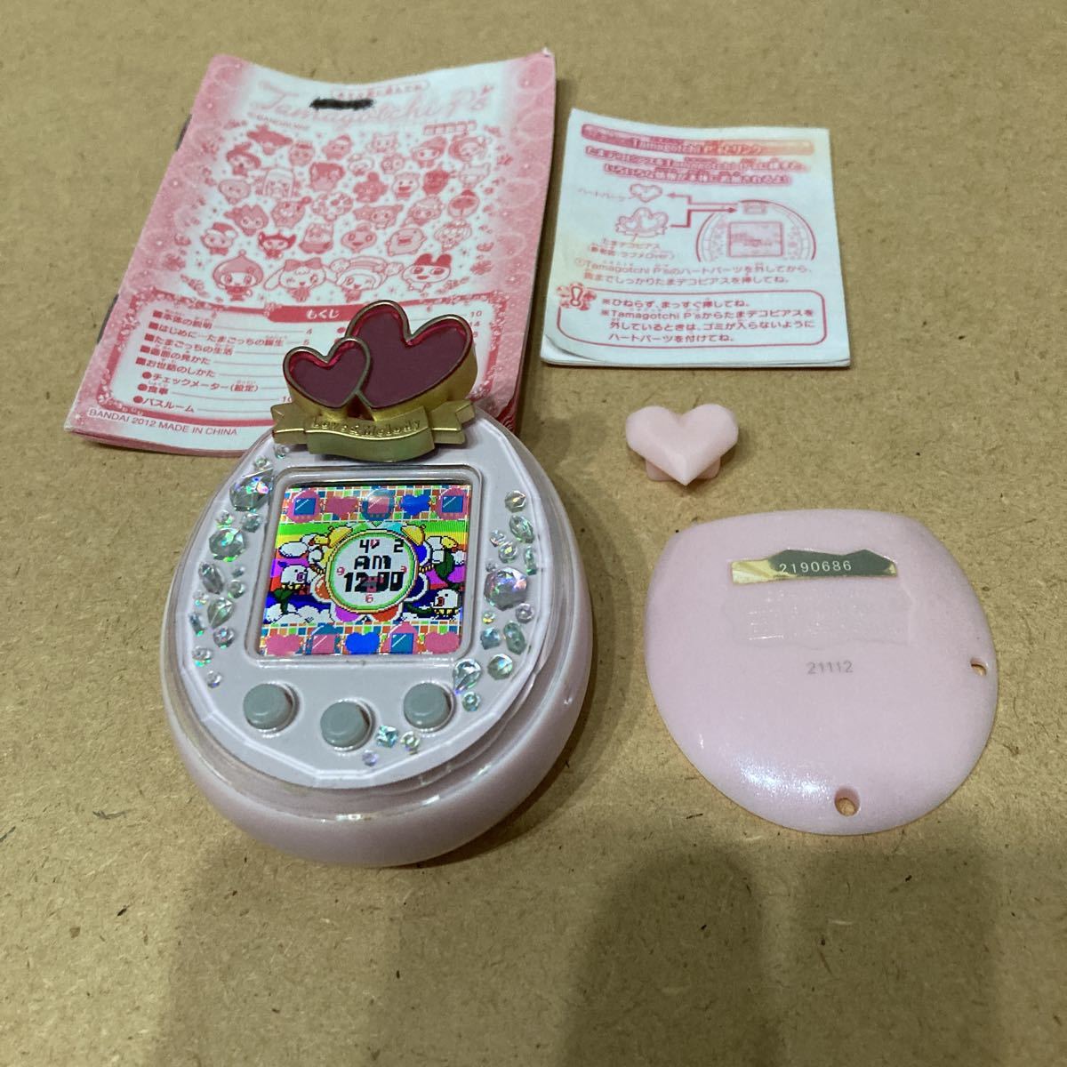 バンダイ たまごっちピース ピンク たまデコピアス 説明書付き 