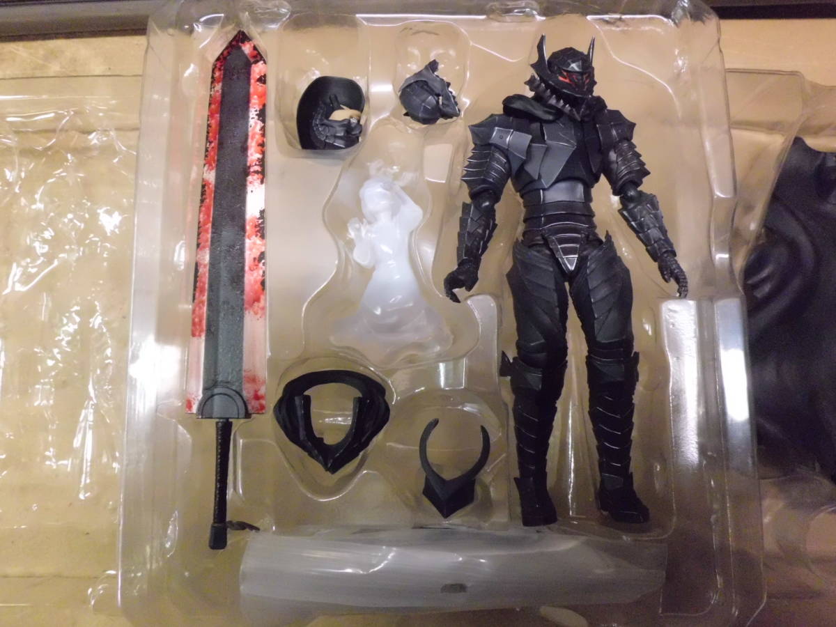 ガッツ figma ベルセルク 鷹の団ver. リペイント髑髏エ ABS＆PVC塗装済み可動フィギュア L823 中古品 現状渡し figma ベルセルク ガッツ 狂戦士の甲冑ver. リペイント髑髏エディション