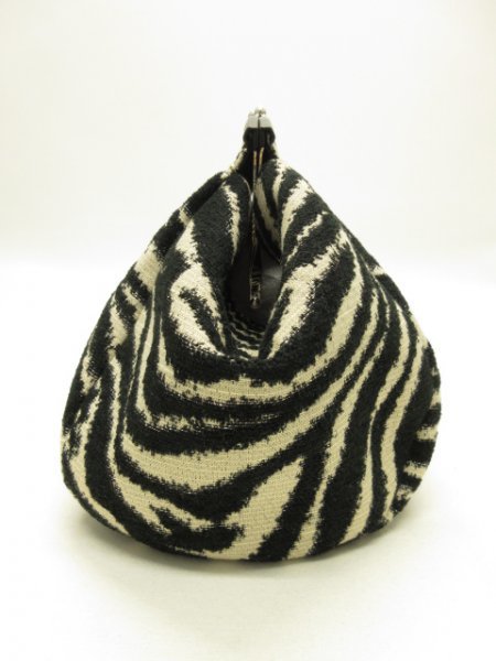 21年ア ヴァケーション☆ゼブラジャガードクラッチバッグ Zebra PILLOW