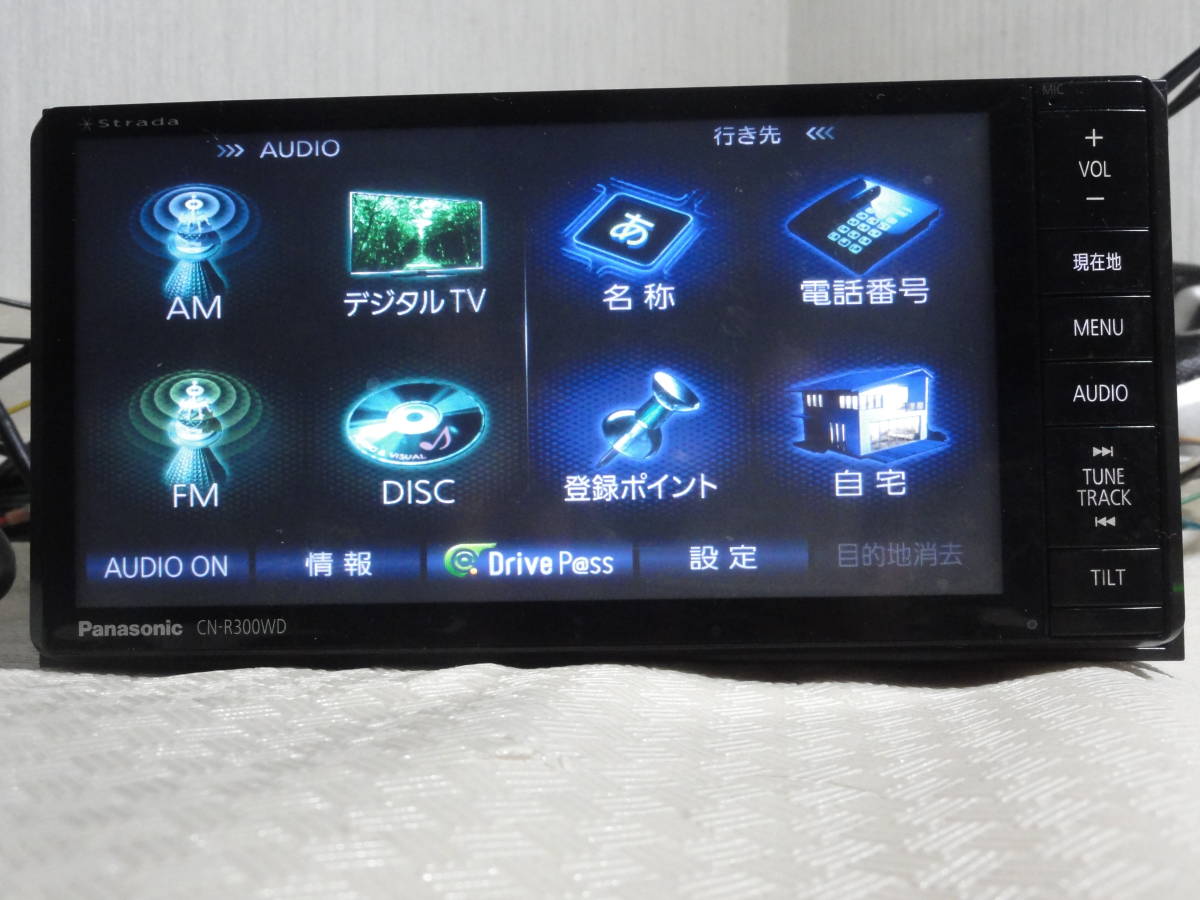 パナソニック ストラーダ CN-R300WD DVD CD フルセグ TV 地デジ SD USB