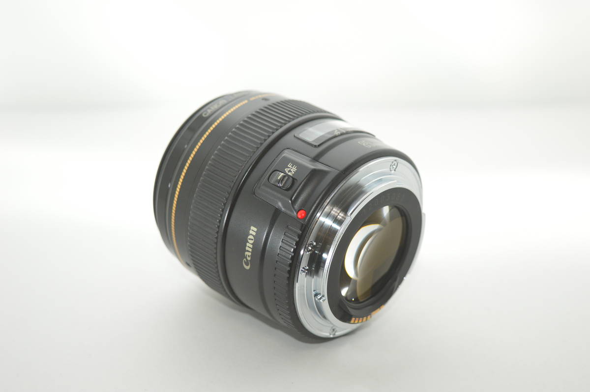 Canon 85mm USM #4233 ☆並品☆Canon usmの中古品・新品 ★並品★ CANON キャノン EF 85ｍｍ F1.8 USM