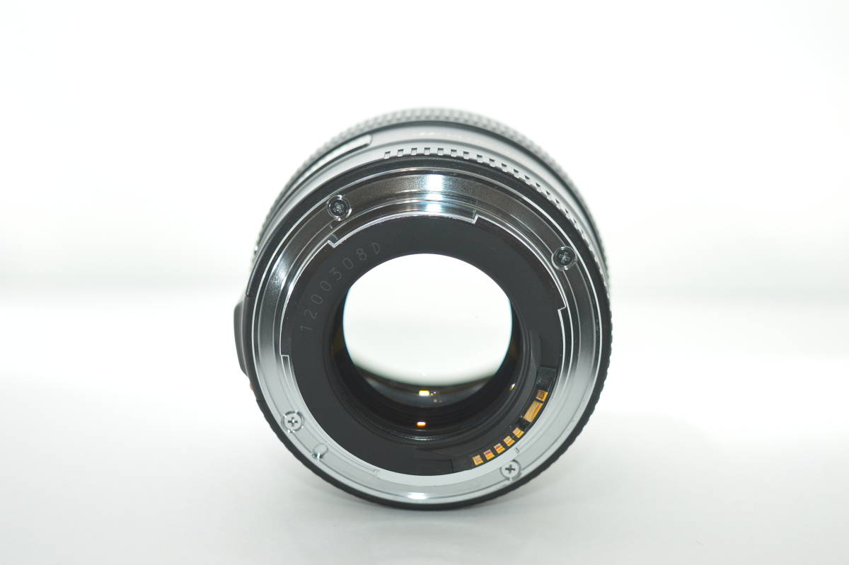 Canon 85mm USM #4233 ☆並品☆Canon usmの中古品・新品 ★並品★ CANON キャノン EF 85ｍｍ F1.8 USM