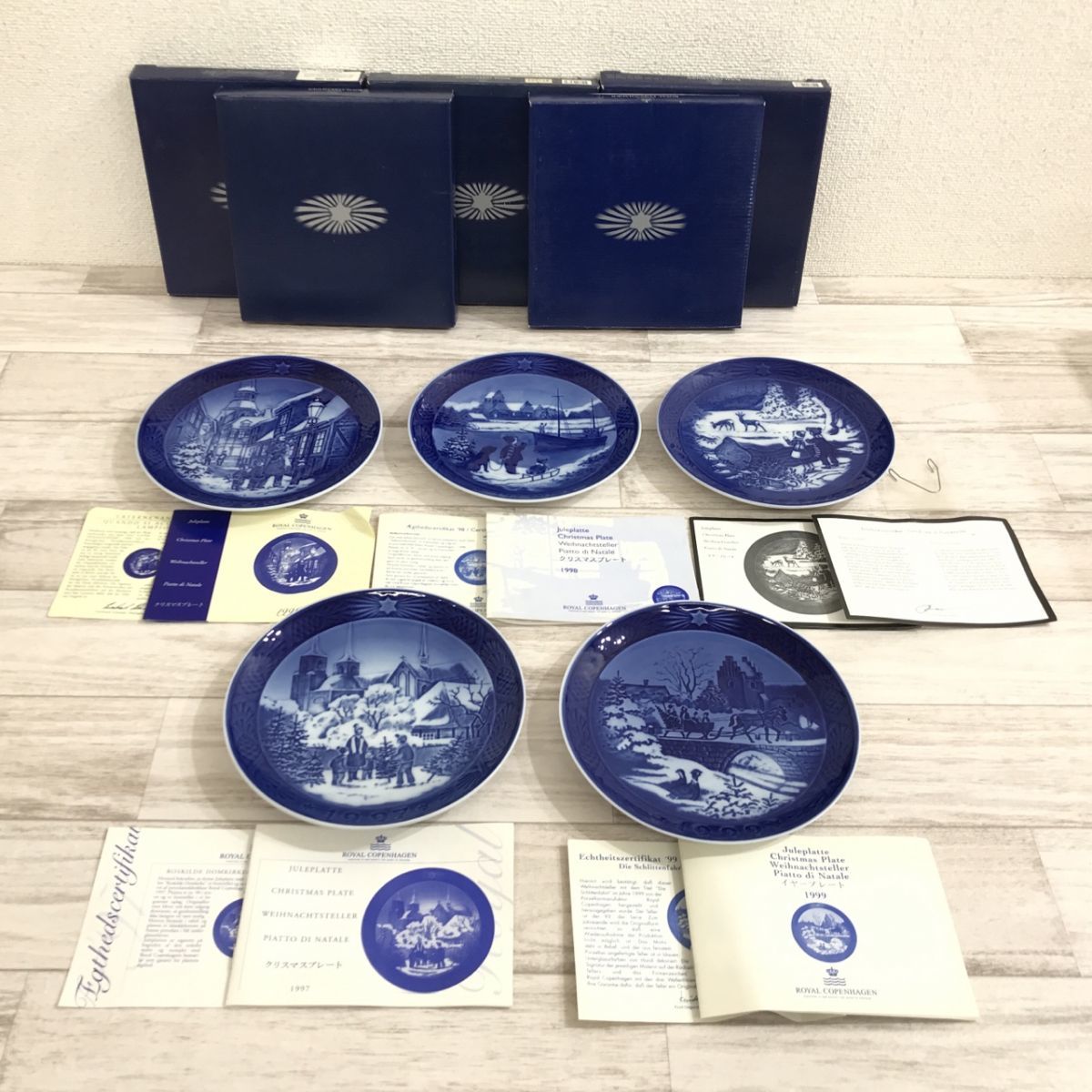 送料無料，安い ②ROYAL COPENHAGEN ロイヤルコペンハーゲン 5枚セット イヤープレート 1996年 1997年 1998年 1999年 2000年 5枚まとめて P0282(ロイヤルコペンハーゲン)｜売買されたオークション情報、yahooの商品情報を ロイヤルコペンハーゲン