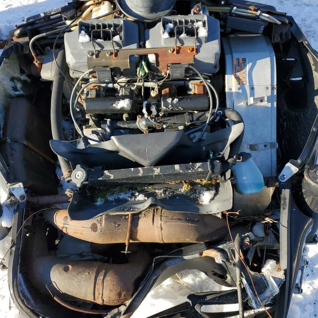 スノーモービルVKか、ET410みたいです？どちらかわからないボロボロ