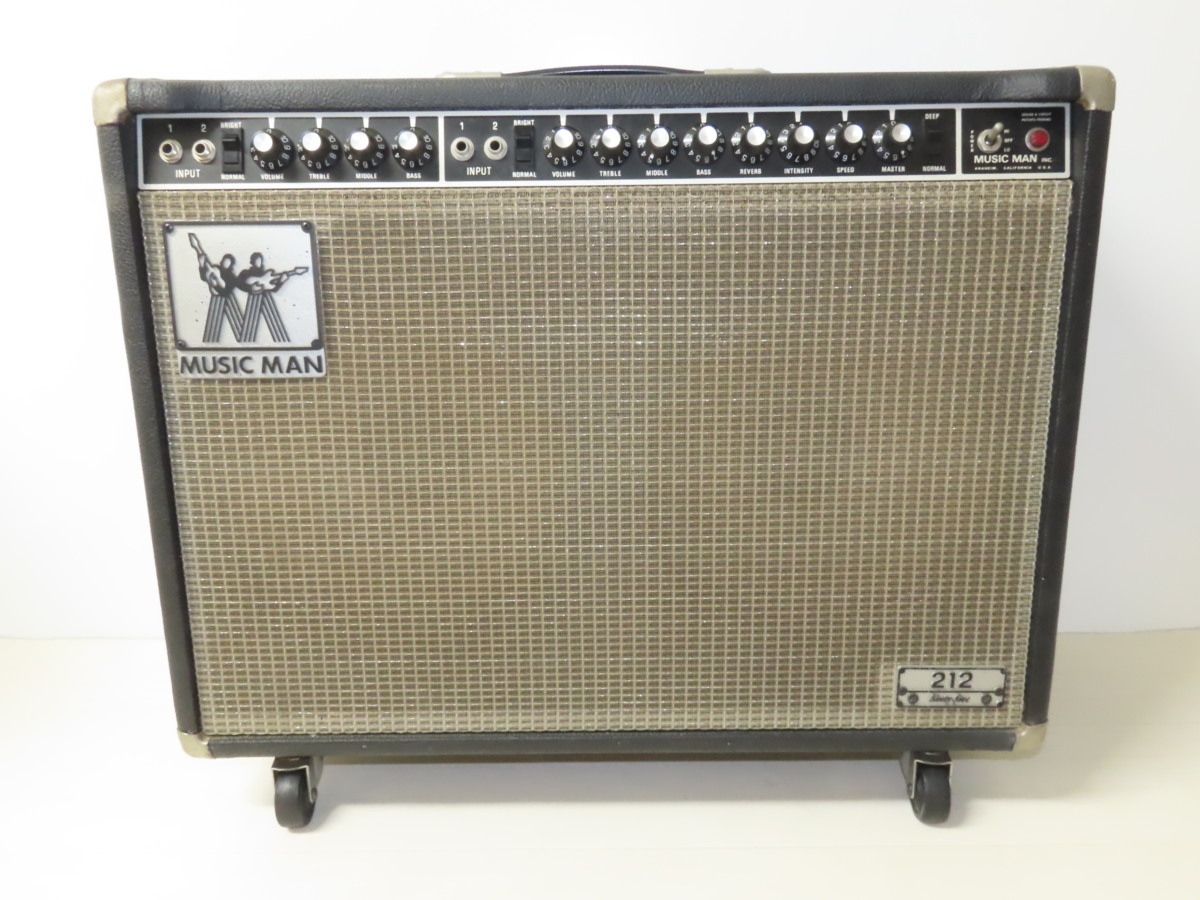 ☆ジャンク MUSICMAN ミュージックマン 真空管 ギターアンプ 212 Sixty 