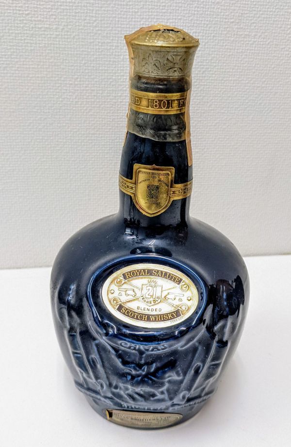未開栓 ROYAL SALUTE ロイヤルサルート 21年 青 陶器 ボトル 1338.0g