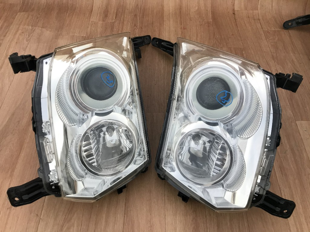 車 ムーヴカスタム ヘッドライト KOITO 100-51990 キセノン HID