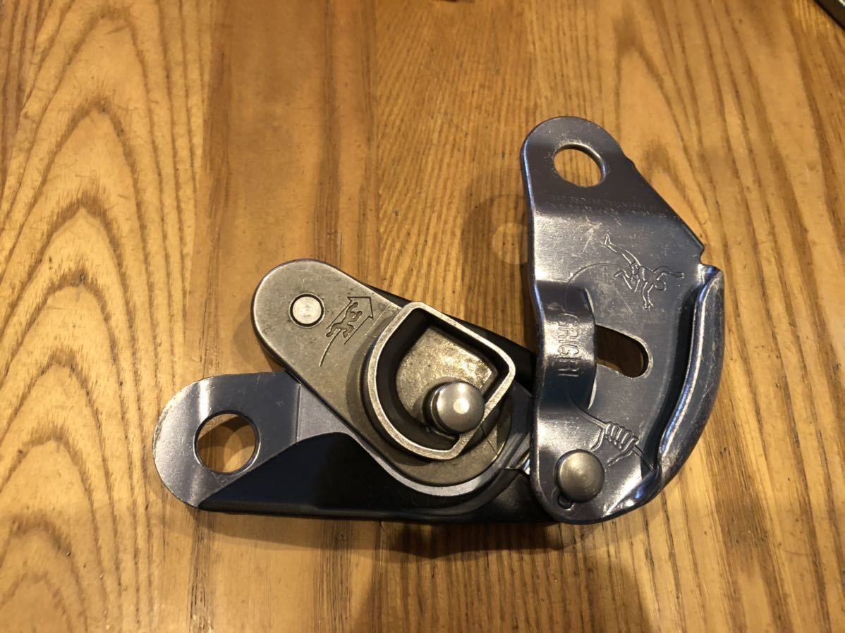 PETZL グリグリ　PETZLカラビナ付き_4