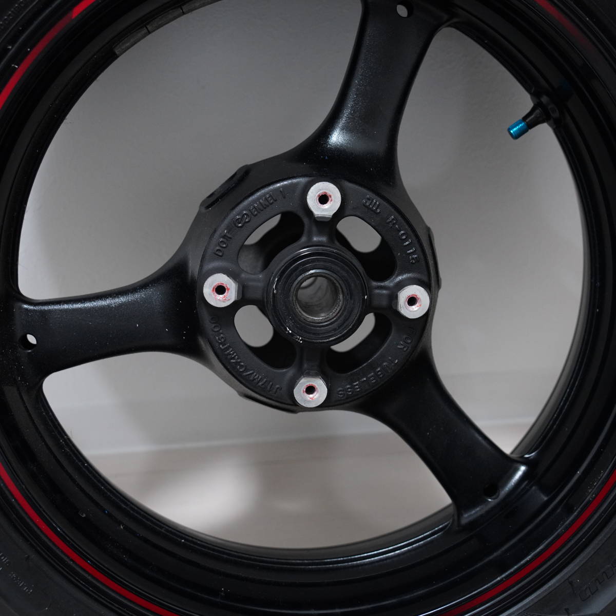 ZX-10R 純正 2012年 リア 純正 ホイール 2014年 タイヤ 2011-2020 