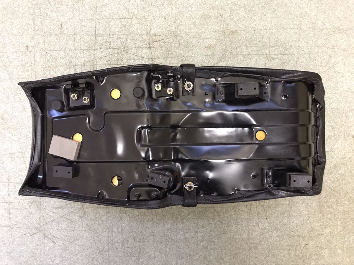 純正部品 新品 SUZUKI RG250E 純正 シート スズキ RG250 デッド 