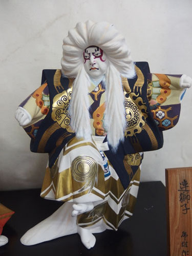 700357w【サイズB】博多人形 連獅子 川崎虎雄（乕雄）作・台付き/親