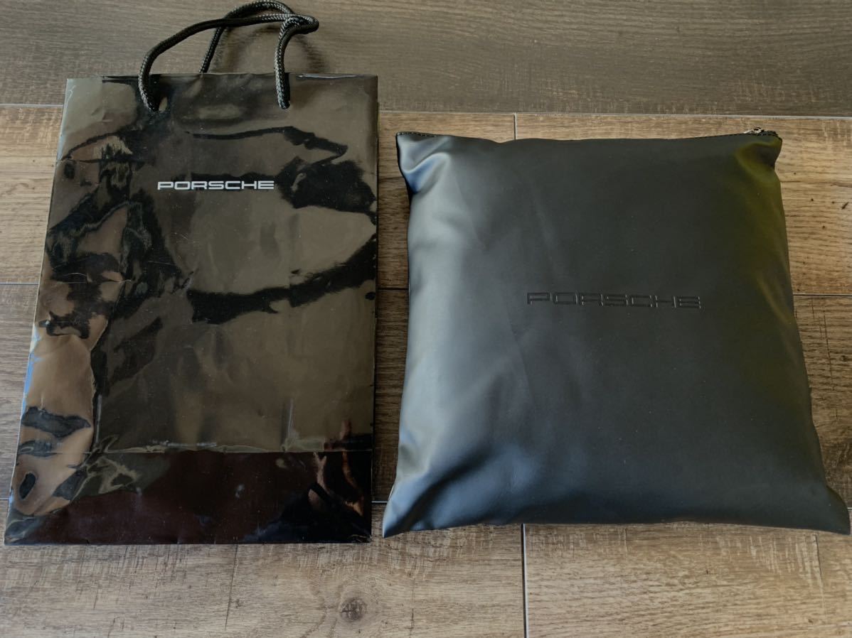 PORSCHE ポルシェ オリジナル ブランケット 毛布 膝掛け オフ ホワイト ノベルティ カレラ ケイマン ボクスター 希少 レア 未使用 ブランケット ポルシェ オリジナル ボクスター 希少 スーパーカー918スパイダーブランケット：スーパーカー愛好家への