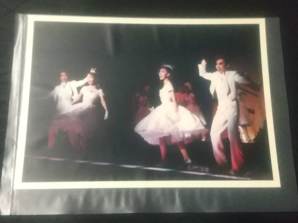 モデル着用 注目アイテム 月組 久世星佳 宝塚歌劇 ブロマイド 写真 Thaiger Mx