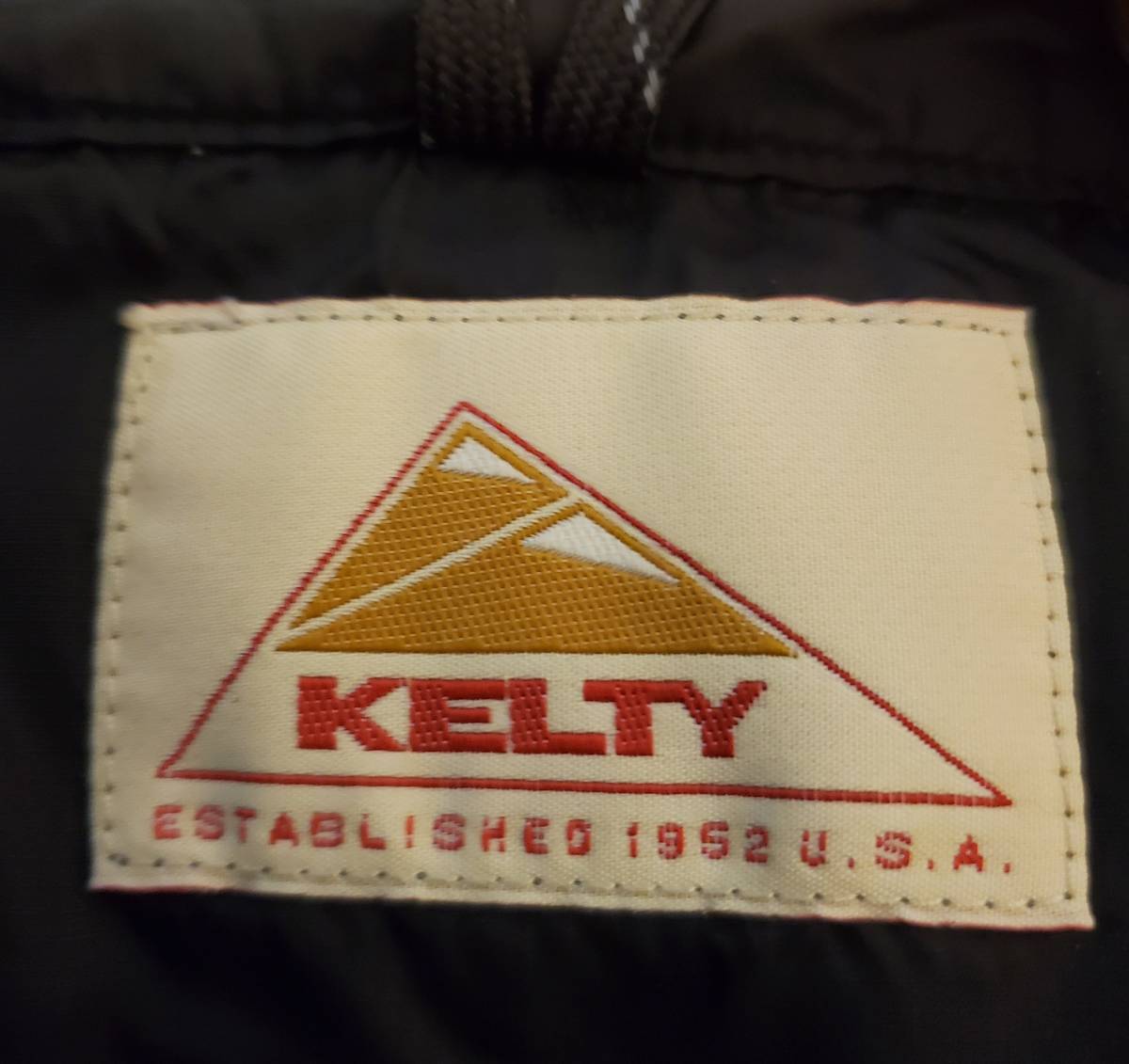 KELTY×FREAK'S FREAK'S STORE 別注 - STORE&frasl;ケルティ 限定展開 STORE（フリークスストア）の「WEB限定KELTY×FREAK'S キルティング 高 品質ファッション STORE（フリークスストア）の「WEB限定 STOREワンポイント STORE（フリークスストア）の「限定展開 ワンポイント キルティングハーフジップトレー