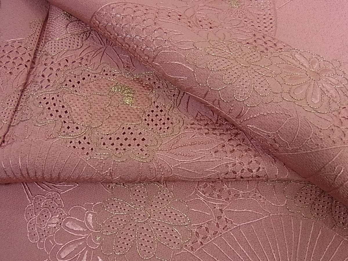 人気SALE，送料無料 花美人着物 中国三大刺繍 スワトウ 汕頭相良刺繍 総刺繍 訪問着 扇面花文 金糸 鈴乃屋扱い 逸品 ic3417(仕立て上がり)｜売買されたオークション情報、yahooの商品情報をアーカイブ公開 - オー 仕立て上がり