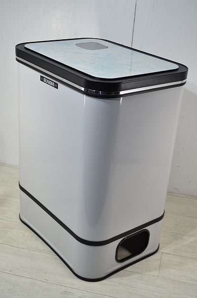 中古□③サンダイヤ 屋内用 灯油タンク 45L オイルタンク 45リットル