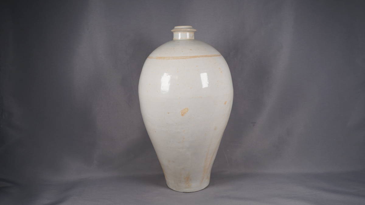 宋代 定窑 包口刻花卉纹盘口瓶 陶芸 文房具 置物 古美術 花瓶 禮品