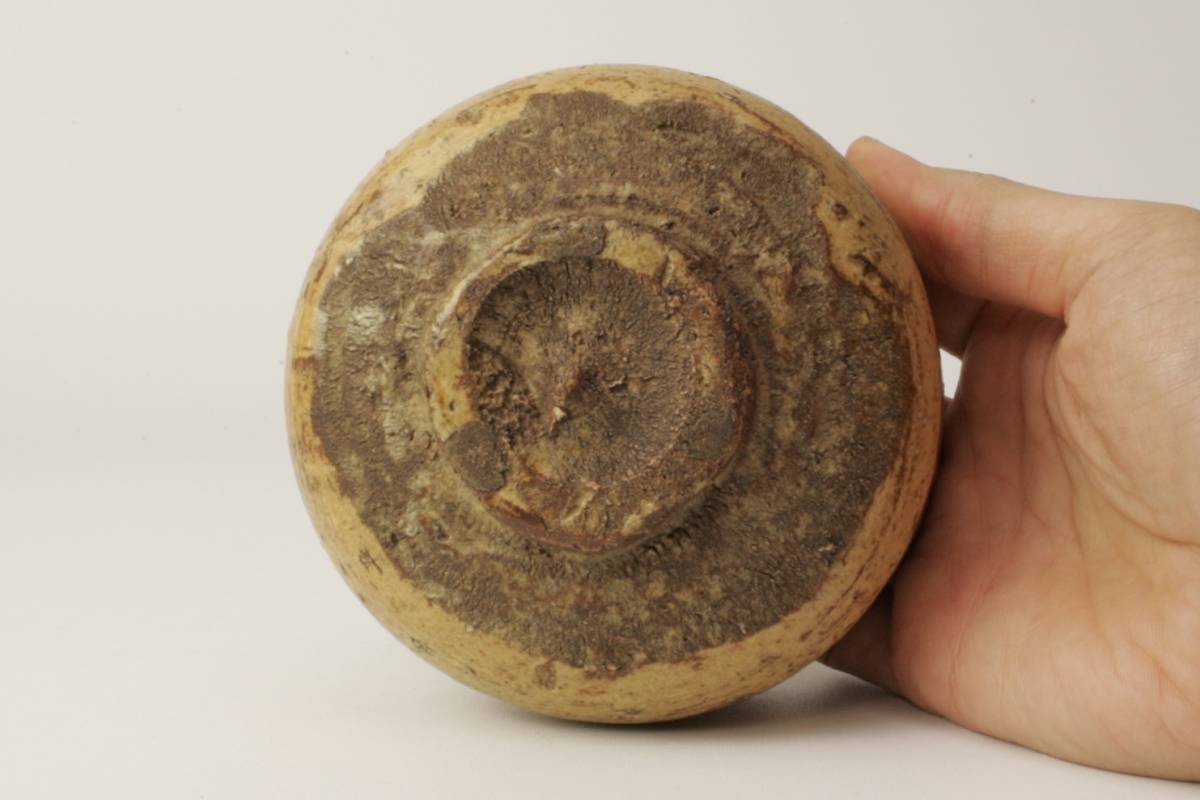黄伊羅保茶碗 李朝 燦禾 SANKA – - 古伊羅保茶碗 文化遺産オンライン