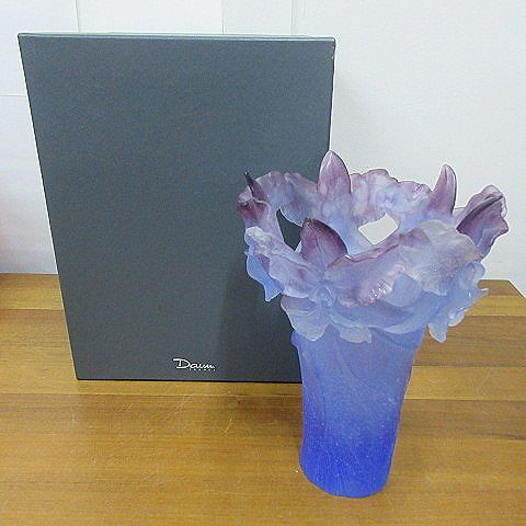 【送料無料，爆買い】 Daum France ドーム フランス 花瓶 VASE GM ORCHIDEE 蘭 AMETHYST VASE BLUE 元箱付 02759 高さ約31㎝(花瓶)｜売買されたオークション情報、yahooの商品情報をアーカイブ公開 - オークファン 花瓶