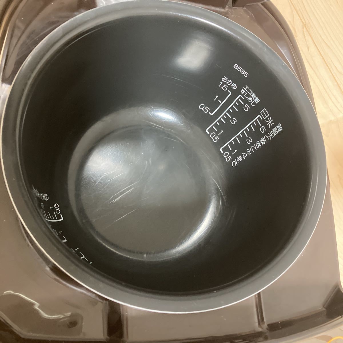象印 極め炊き IH炊飯器 5.5合 NW-VH10 20年製ブラウン 象印 極め炊き 5.5合炊き 極め炊きNW-VH10型 22年製 IH炊飯器[5.5合炊き]極め炊き