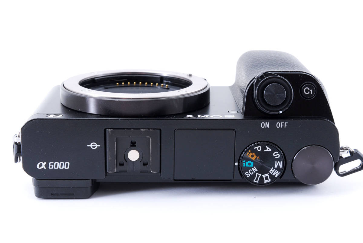 【得価，HOT】 ショット数6094回！元箱 付属品多数★極上品★ SONY ソニー α6000 ILCE-6000 ボディ ミラーレス一眼 ボディ (1031)