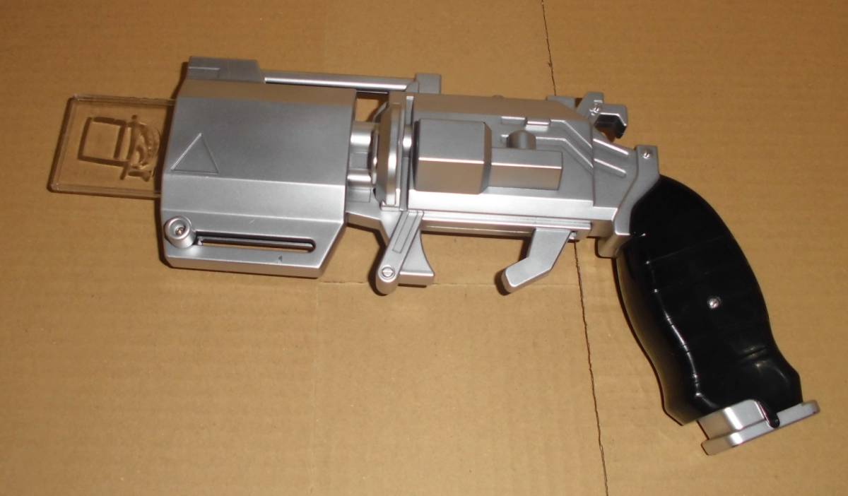 名探偵コナン 怪盗キッド トランプ銃型ペンライト 中古 傷有