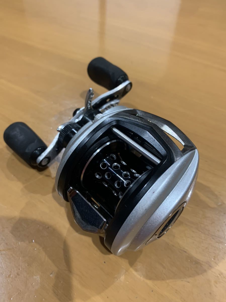 ABU アンバサダー レボ STX-L 左 未使用品 アブガルシア アンバサダー