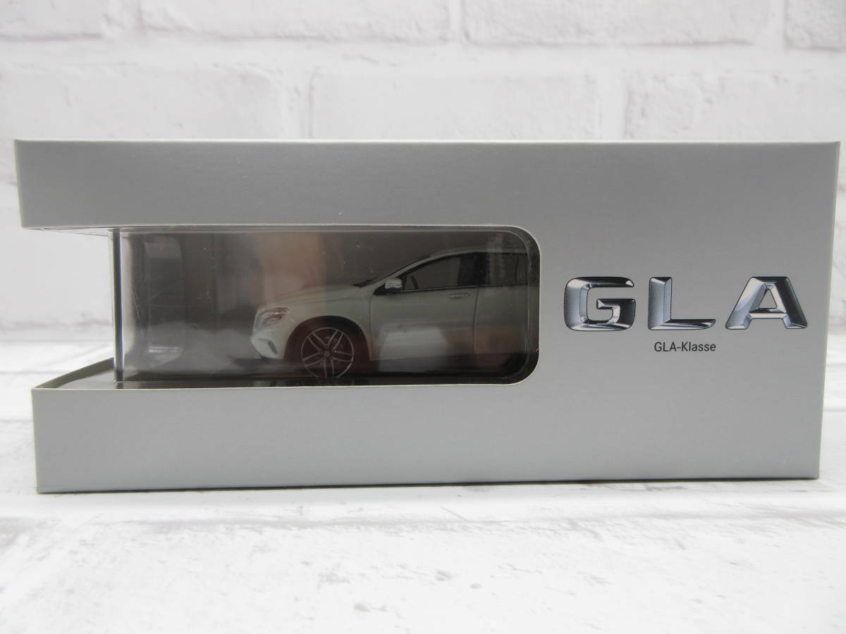 ミニカー ミニカー 1/43 メルセデスベンツ GLAクラス シーラスホワイト