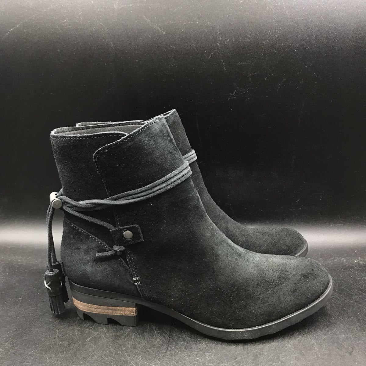 U1 SOREL ソレル FARAH SHORT レザー スエード 
