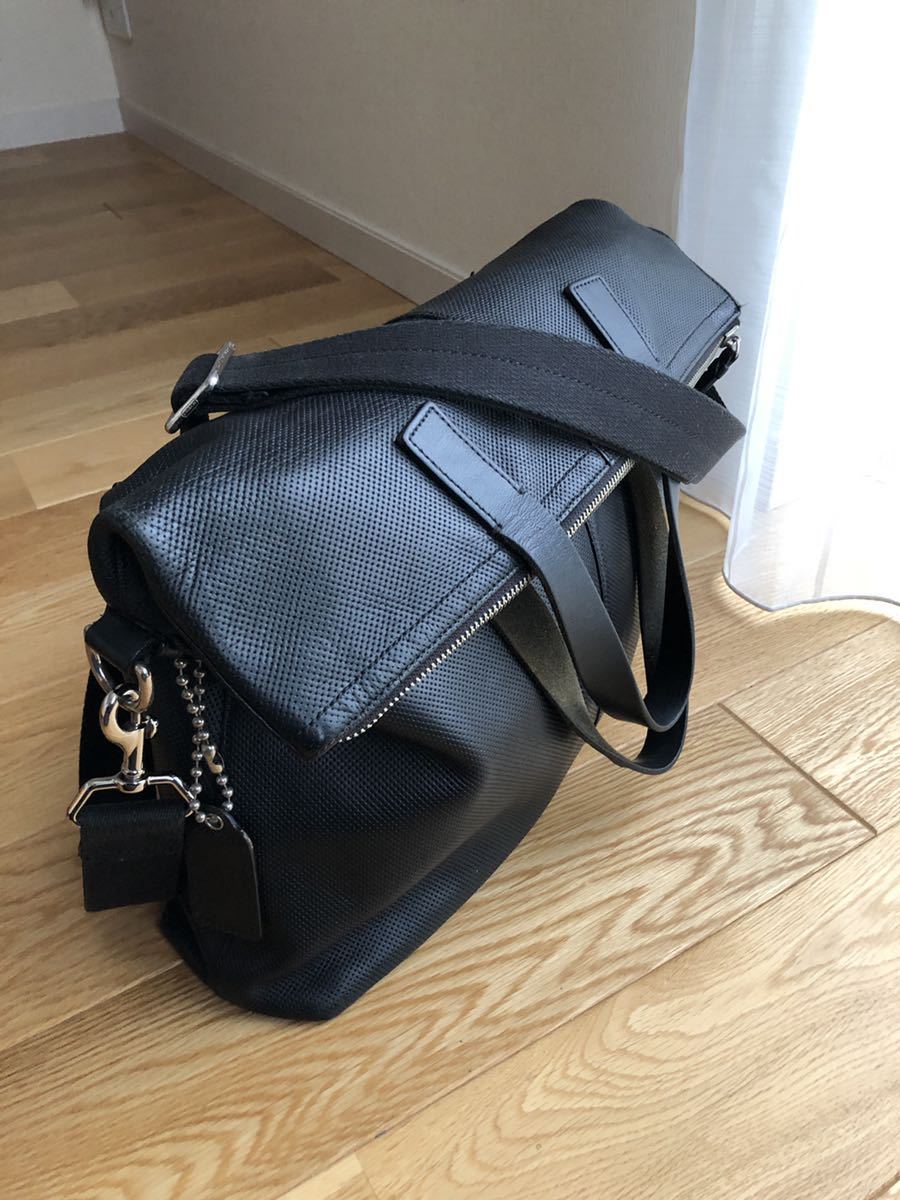 希少パンチングレザー!COACH コーチ 70718 2WAYバッグ トート 希少パンチングレザー!COACH コーチ 70718 2WAYバッグ トート
