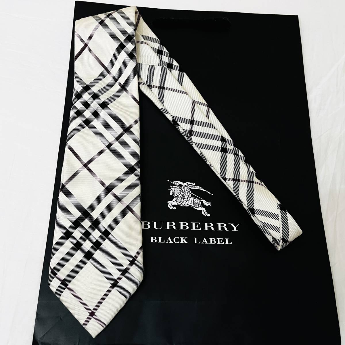 美品 激レア BURBERRY BLACK LABEL バーバリーブラックレーベル