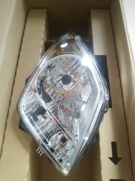 新品 ワゴンR MH23 ハロゲンライト 右