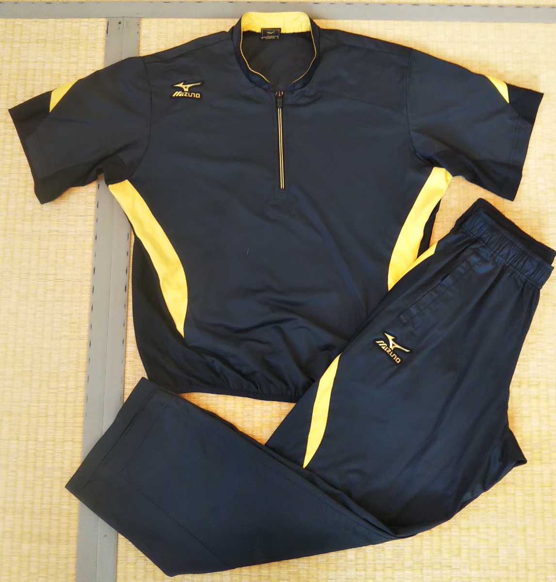 限定！ミズノプロ トレーニングウエア上下セット M 黒×金/野球 mizuno