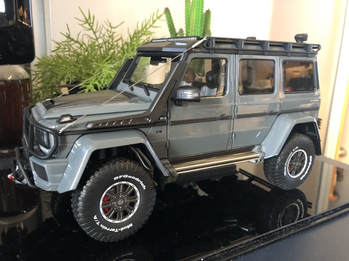 Almost Real 1/18 メルセデスベンツ G 4x42 BRABUS 550 アドベンチャー