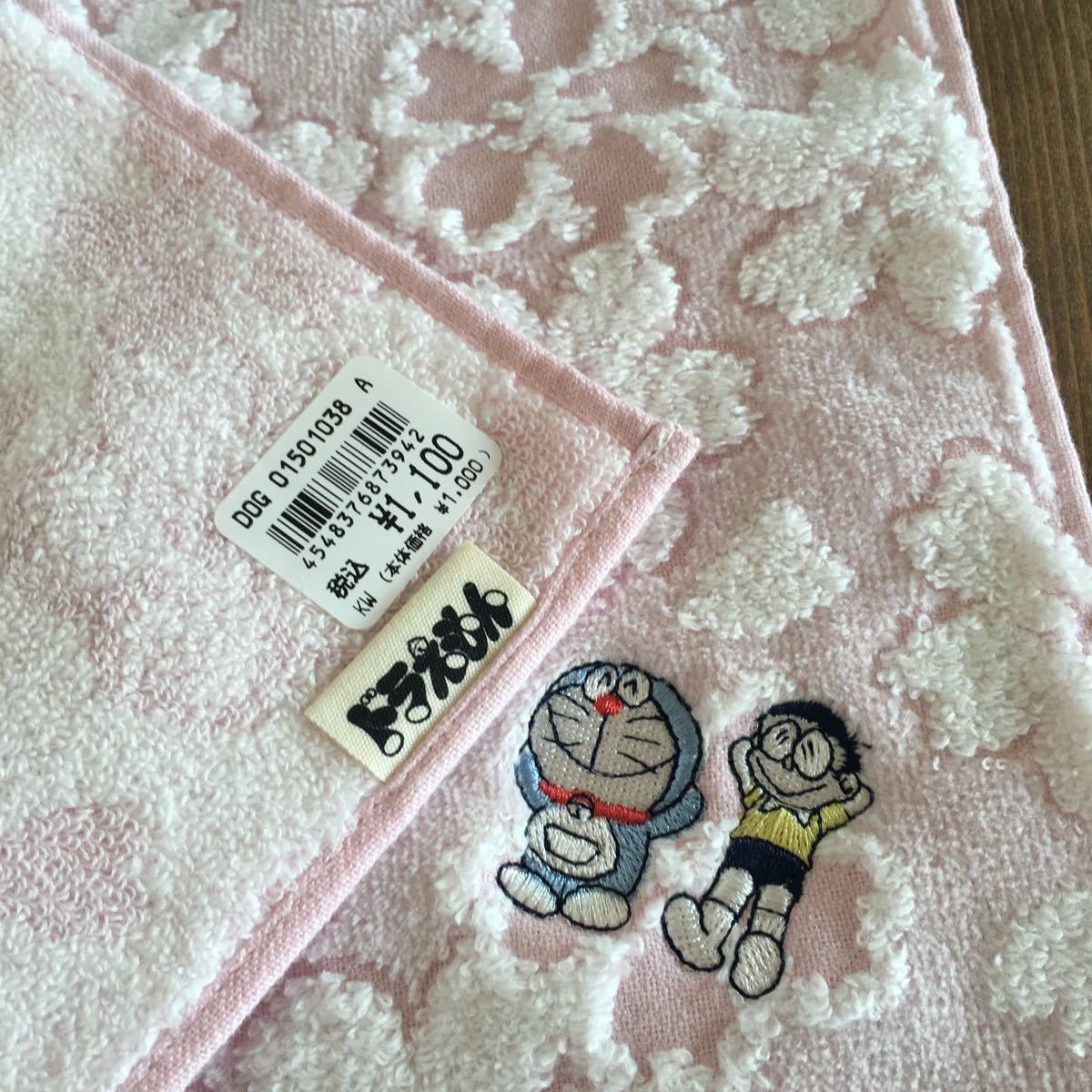 ドラえもん タオルハンカチ 送料120 新品 桜 さくら 28×28cm ピンク