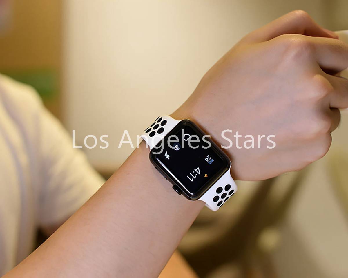 Apple Watch Band アップルウォッチ Series6 シリーズ6 42mm 44mm シリコン バンド レディース メンズ スポーツ 穴あり 黒 白 アクセサリー 売買されたオークション情報 Yahooの商品情報をアーカイブ公開 オークファン Aucfan Com