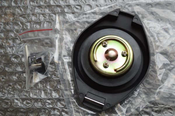 新品 Z1 Z2 750RS タンクキャップASSY 黒 Z2 Z1 750RS Z2(750RS)に適合する