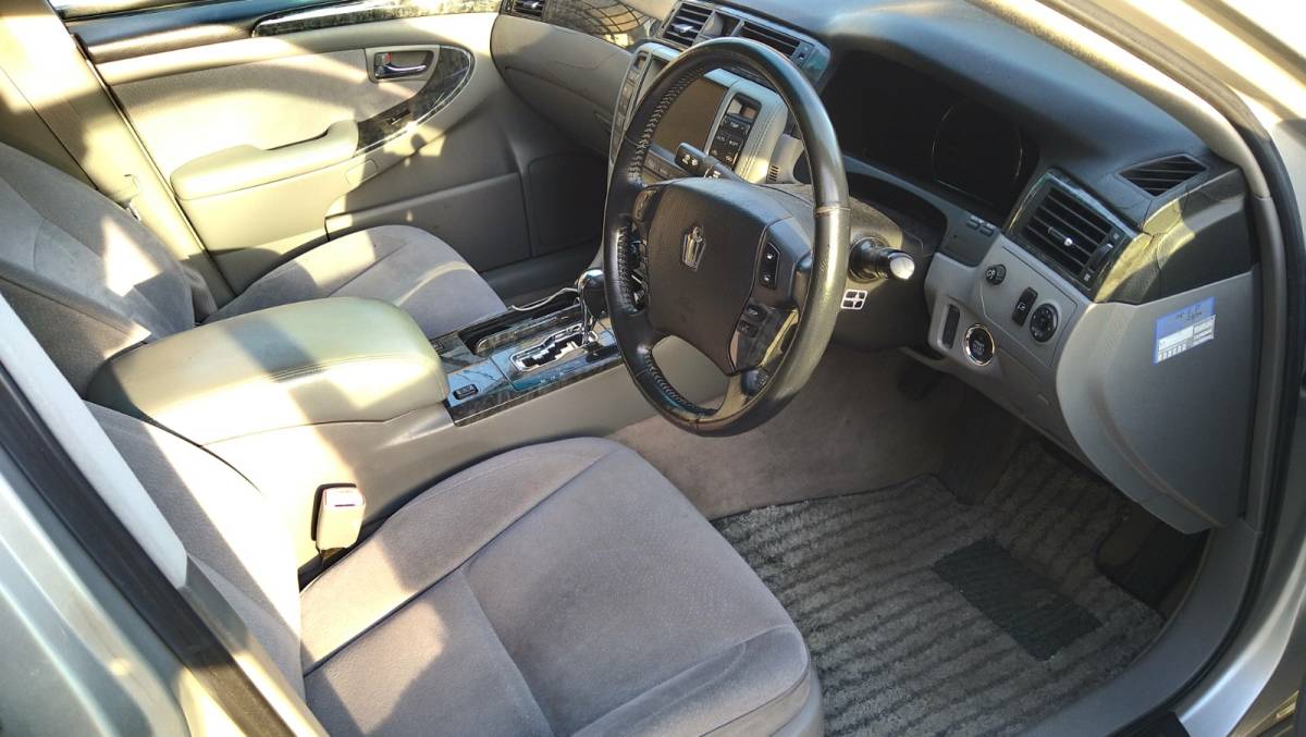 車 トヨタ クラウン ロイヤルサルーン 経済的な2 5 ローダウン ゼロクラウン スマートキー テレビ クラウン 売買されたオークション情報 Yahooの商品情報をアーカイブ公開 オークファン Aucfan Com