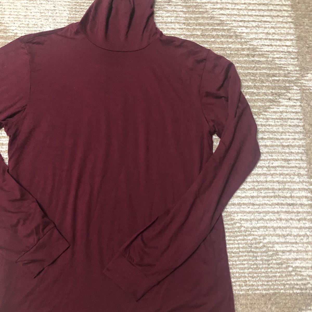 ユニクロヒートテック タートルネック メンズ Lサイズ エンジ 長袖tシャツ 売買されたオークション情報 Yahooの商品情報をアーカイブ公開 オークファン Aucfan Com