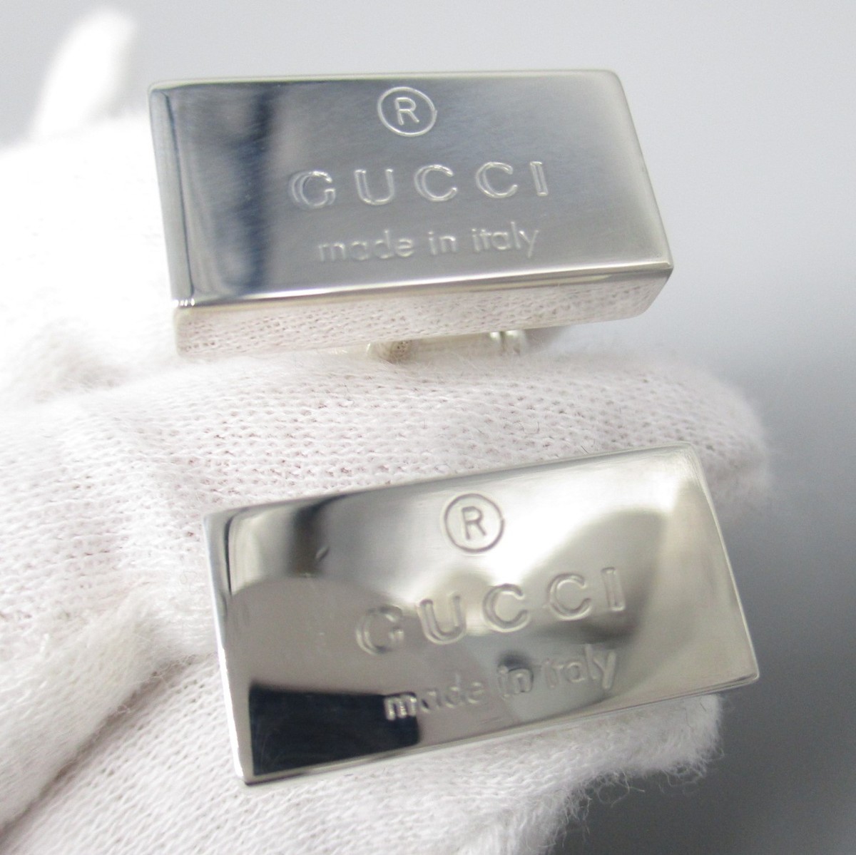 GUCCI シルバー925 メンズ　カフリンクス　箱付 □グッチ□美品□ロゴ カフス カフリンクス□シルバー925 GUCCI グッチ