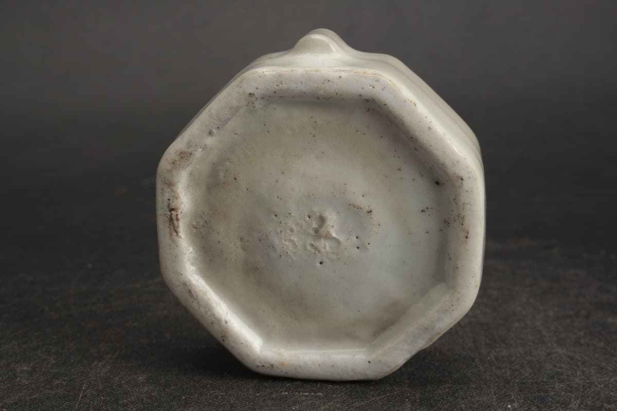 朝鮮古美術 | 李朝 HU189 李朝白磁八角水滴 幅8cm 重195g・李朝水滴