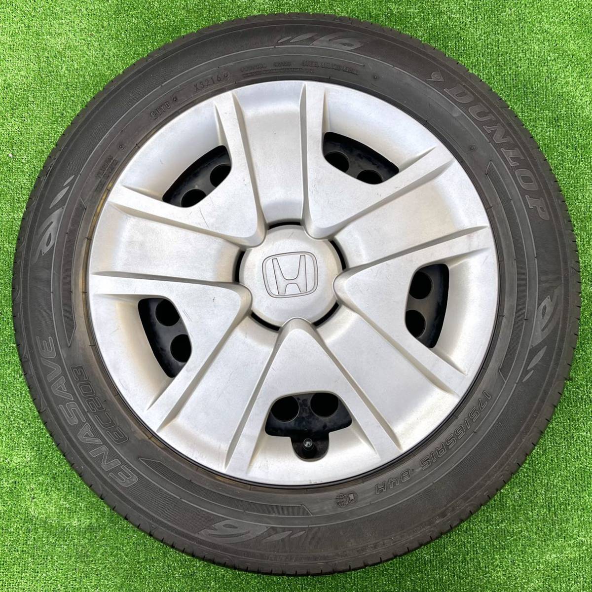 ホンダ フィット 純正 15インチ スチールホイール＆ DUNLOP 175 