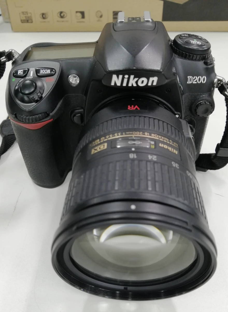 ジャンク】 Nikon デジタル一眼レフカメラ D200 + AF-S DX NIKKOR 18