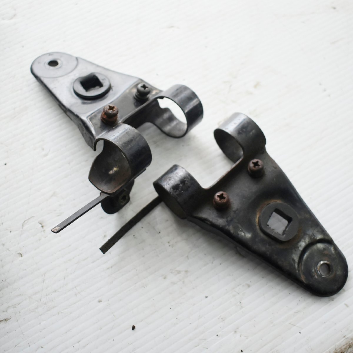 RZ250純正ライトステー ヤマハ RZ250 4L3 純正 ヘッドライトステー 【A