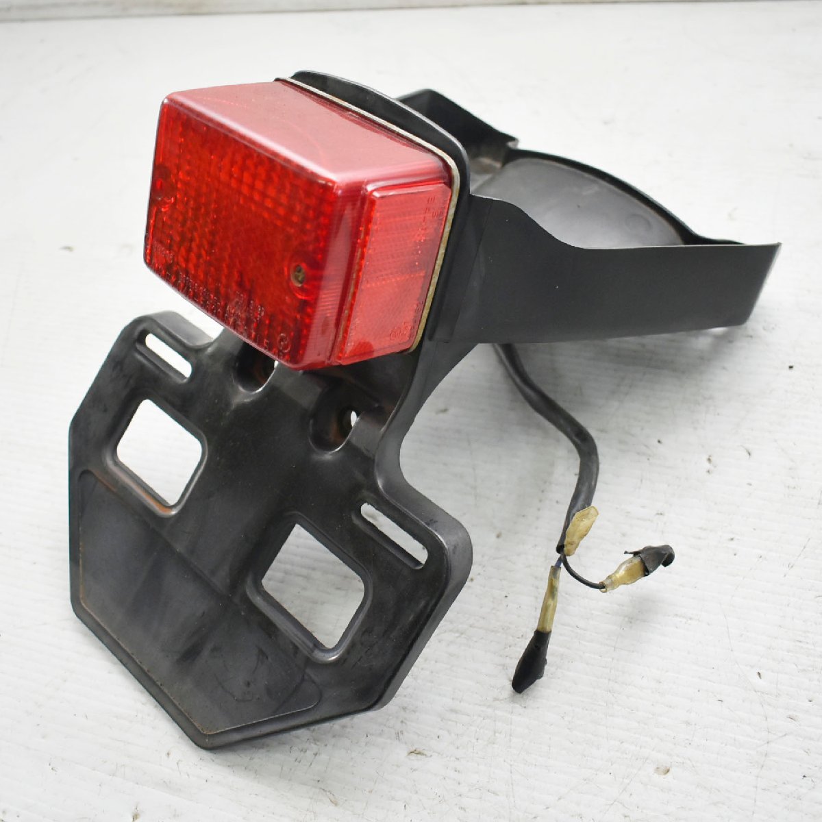 ヤマハ RZ250 4L3 純正 テールランプ リアフェンダー 【C】BFV