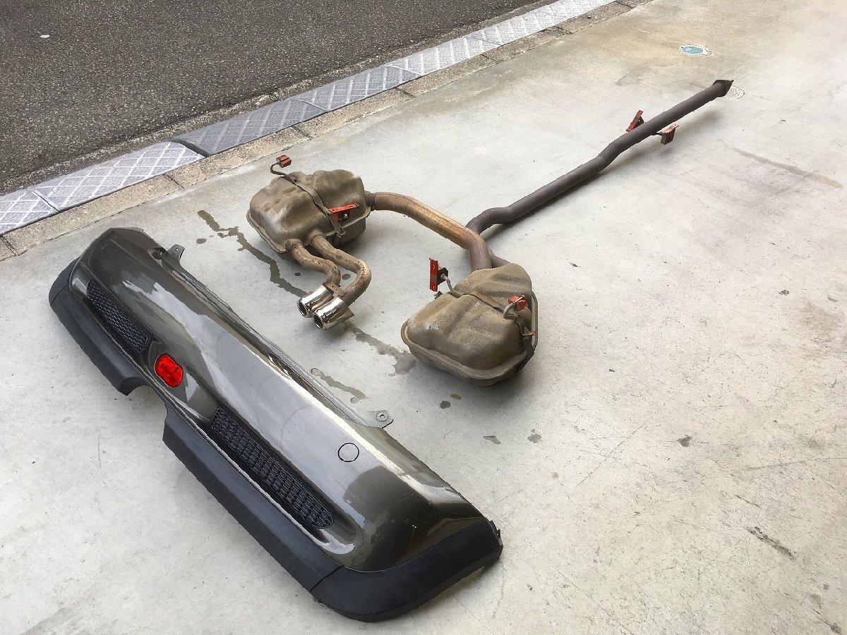 大得価，お得 新S管理69852 H16 BMWミニ RE16 クーパーS 現状品 引取り限定 リアバンパー 純正センター出し マフラー 排気漏れ溶接跡ありの為現状(マフラー本体)｜売買されたオークション情報、yahooの商品情報 BMW用