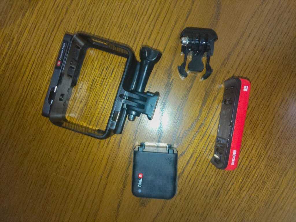 Insta360 one R レンズ無しセット 収納ケース付き ONE R Insta360 最高 1インチ版 値段下がり続けてます